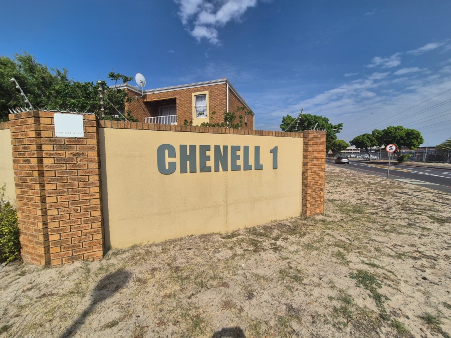 To Let 2 Bedroom Property for Rent in Protea Heights Western Cape